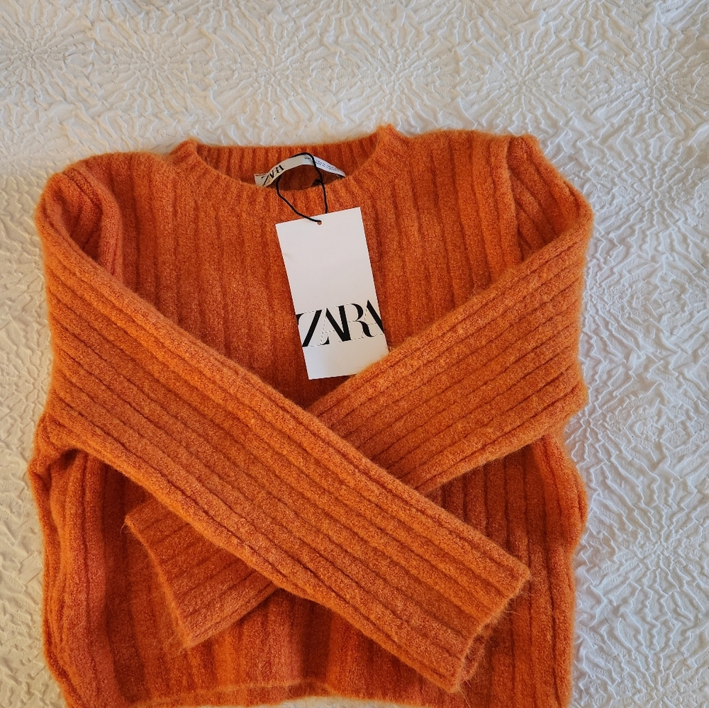 NWT Zara Orange Sweater size S